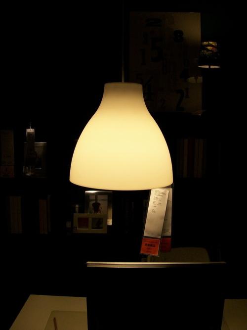 一屋暗灯免费阅读小说